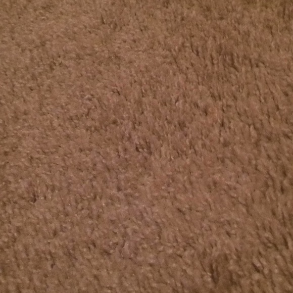 Meet your Posher, Hannah - Picture 1 of 1